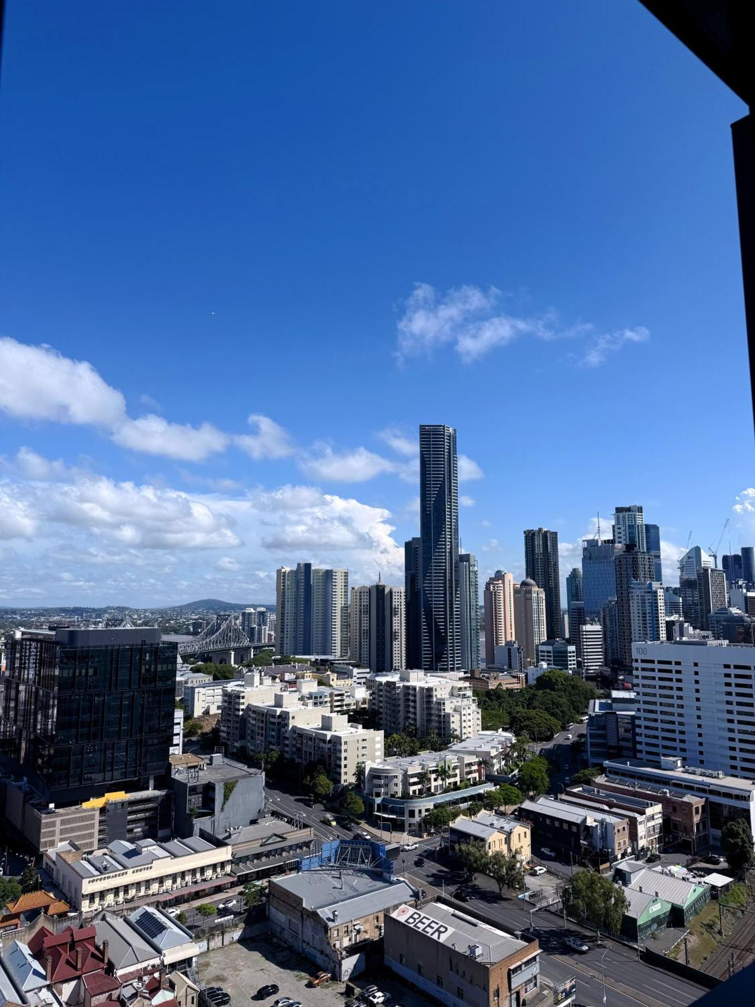 Skyline Serenity Luxury Apt With Free Parking Leilighet Brisbane Eksteriør bilde